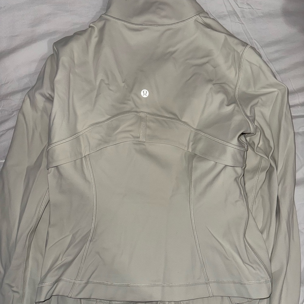 Lululemon cropped define jacket - Picture 7 of 7